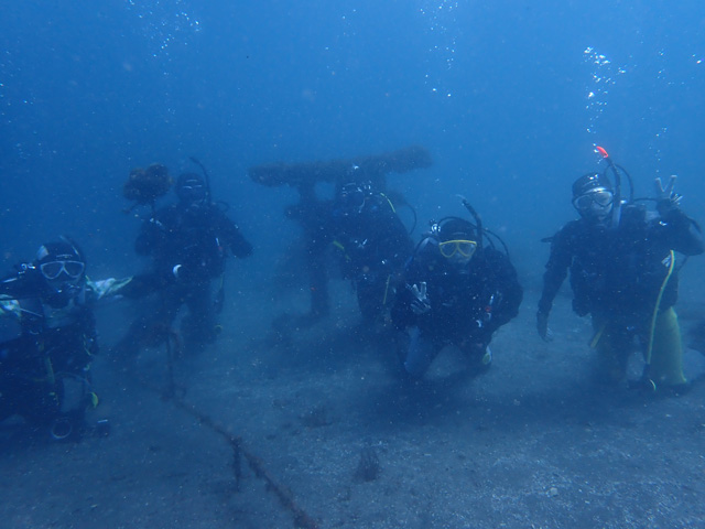 フォトスポット水中神社