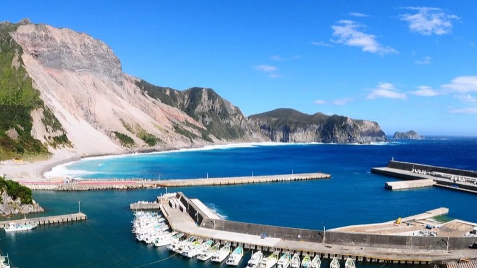 さるびあ丸神津島到着港